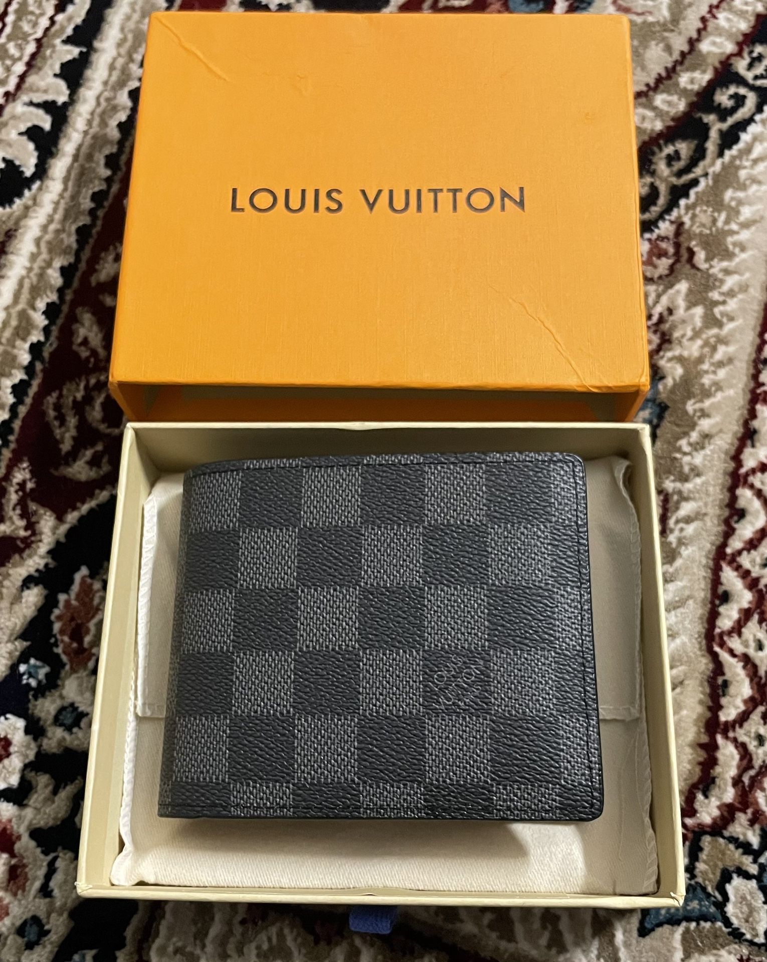 LV men’s wallet black
