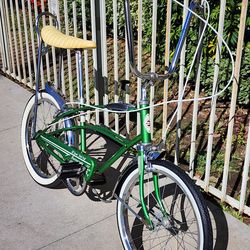 1960's ROSS DELUXE BARRACUDA (3-SPEED)