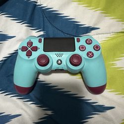Limited Edition Genuine Authentic PlayStation 4 PS4 Controller Berry Blue Perfect