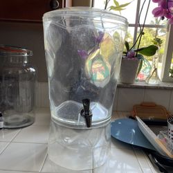 beverage dispenser acrylic