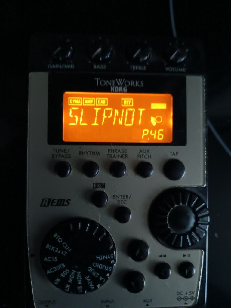 Korg Tone Works Pandora Personal Processor. PX4D