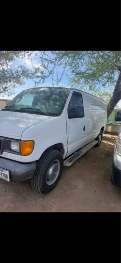 2006 Ford E-250