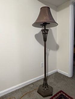 Floor lamp