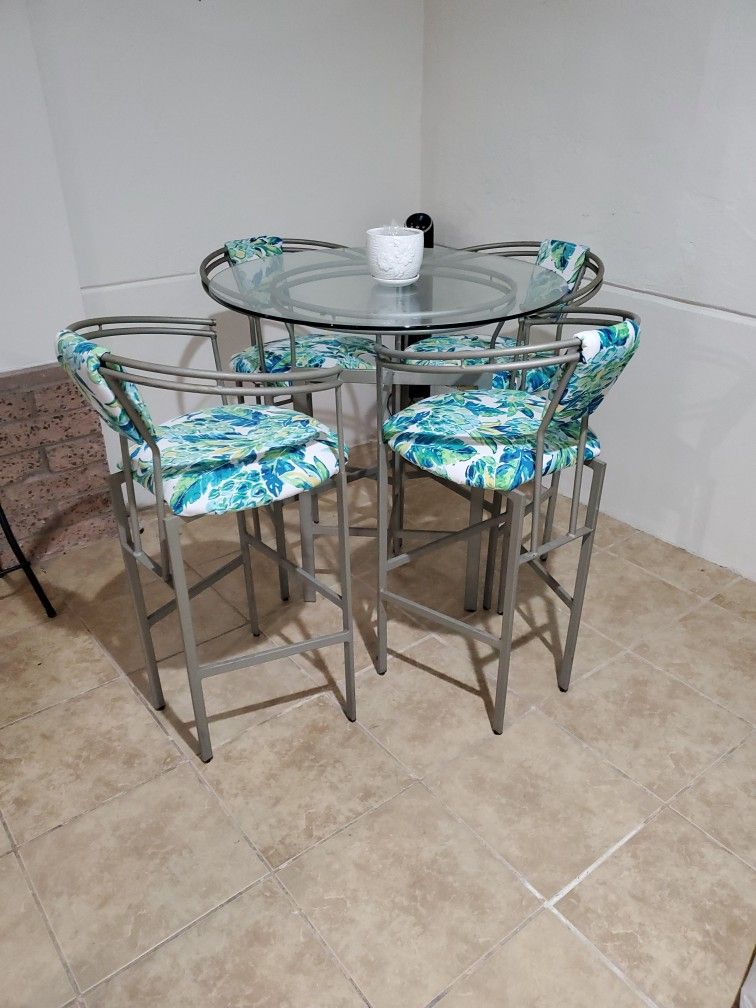 PATIO SET TABLE WITH CHAIRS