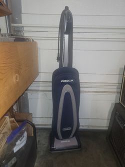 ORECK XL SILVER Upright Vaccum