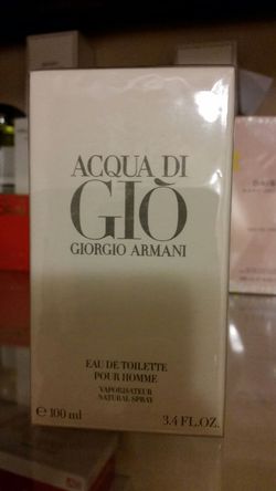 Acqua dy gio 3.4oz 100.ML prepárese para navidad con sus regalos yo vendo perfumes auténticos y a bajos precios.
