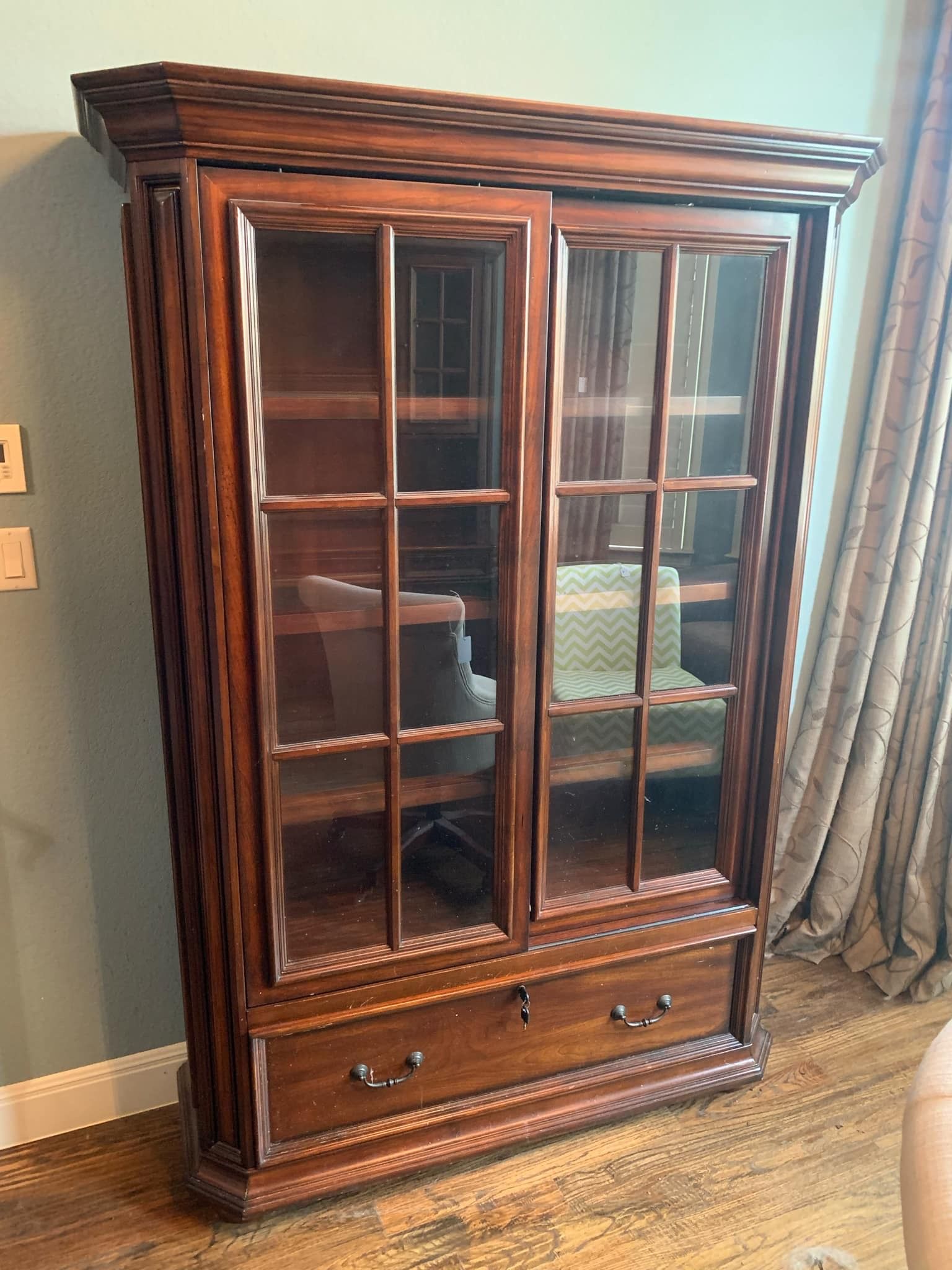 RIVERSIDE CANTATA BOOKCASE