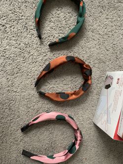Hair accessories 6 pc
