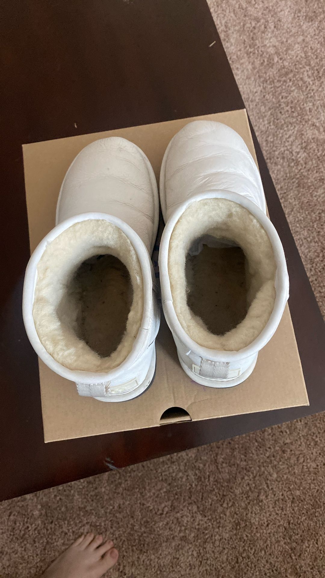 Uggs Size 7 Female