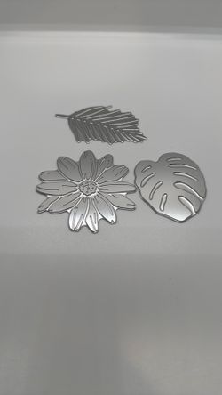 Glimmer Foil Plates