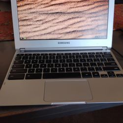 12 " Vintage Samsung Chrome Book W/ Charger  Multiple Ports HMDi / USB $40