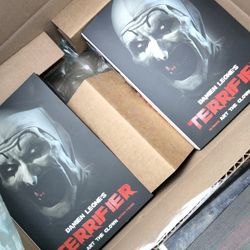 NECA TERRIFIER ART THE CLOWN