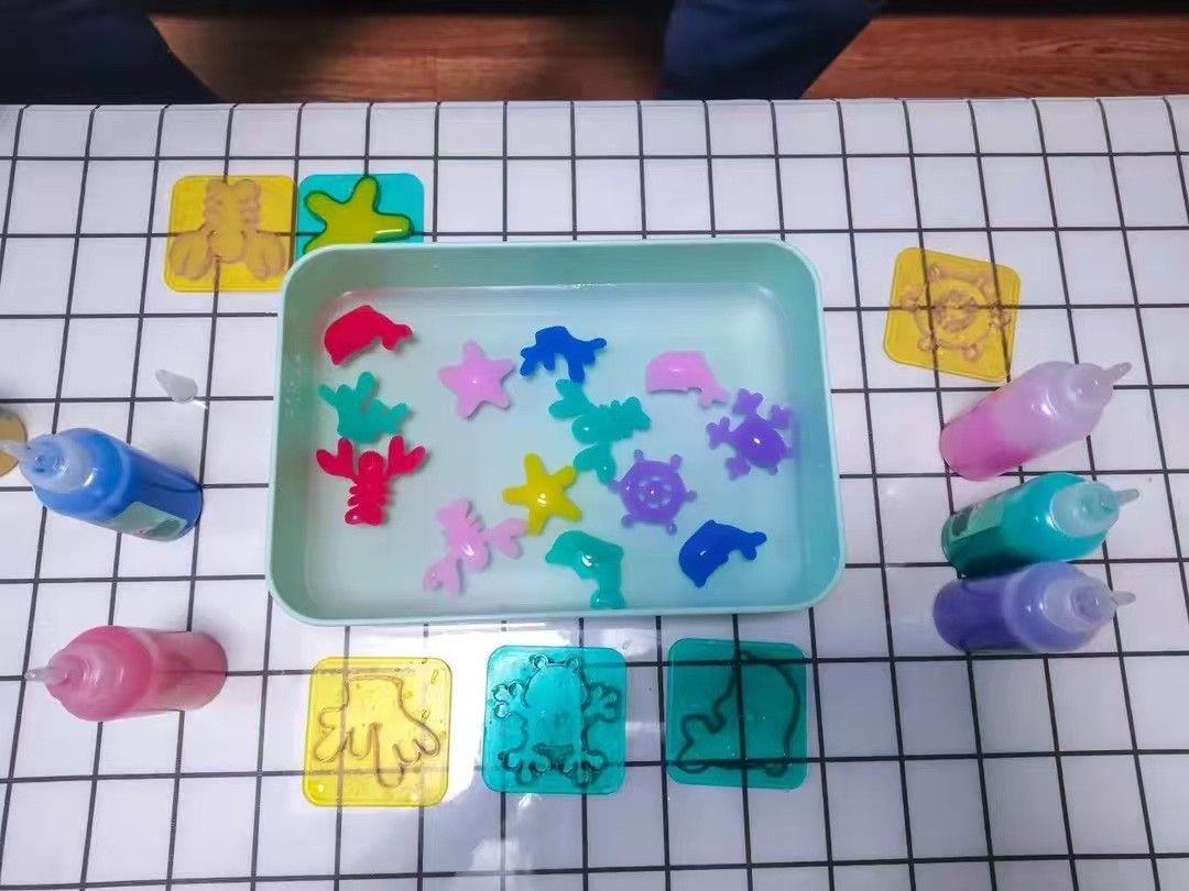 Magic Reveal Toy! Just Add Water for a Surprise Jellyfish - Perfect Gift Ide