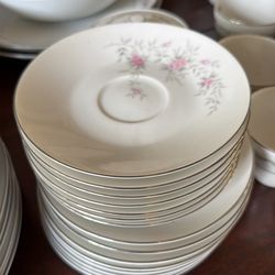 China sets, perfect for Mother’s Day brunch, tea parties, bridal showers or baby showers