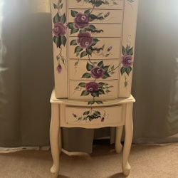Floral Design Jewelry Box 
