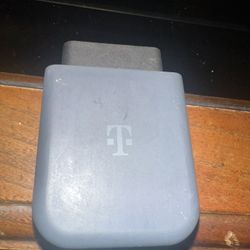 T-Mobile 5-G “Sync Up” wireless Car wifi Plugin 