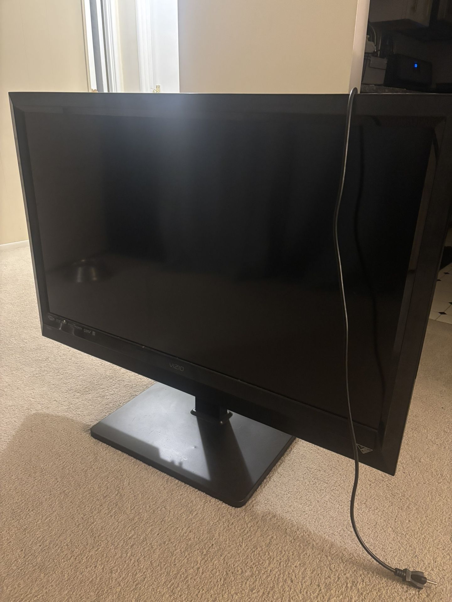 Vizio 42 Inch Tv (No Remote Included)