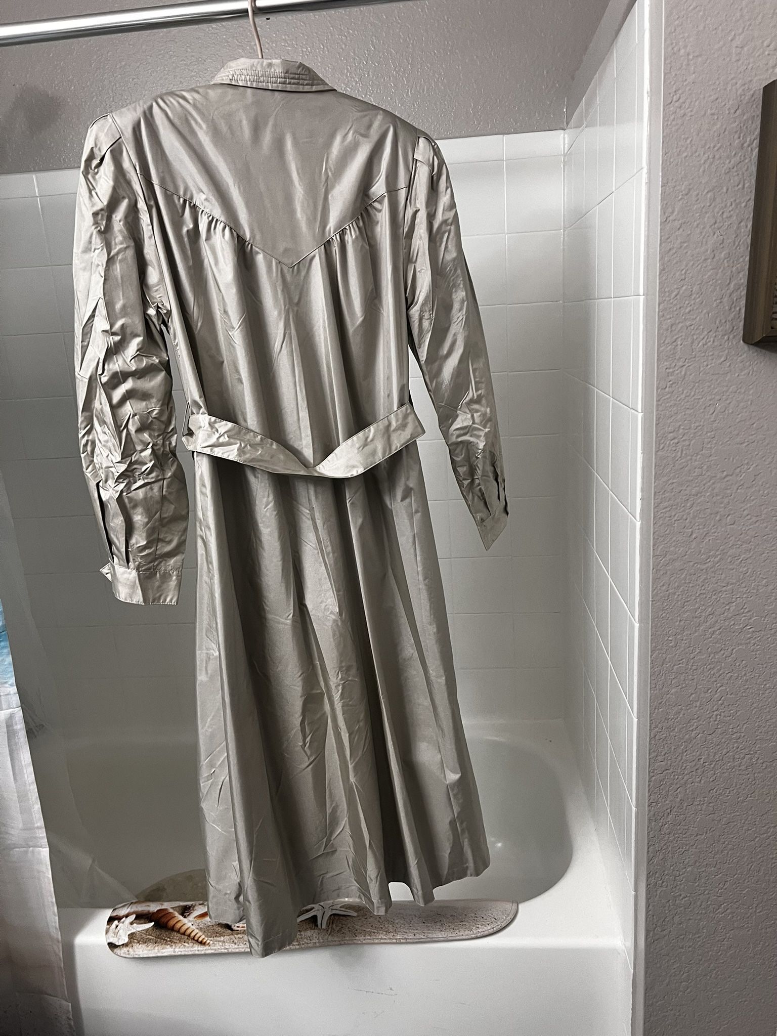 Women’s Raincoat