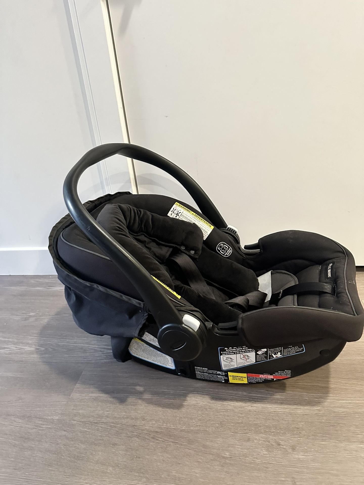 Graco SnugRide 35 Lite LX Car Seat