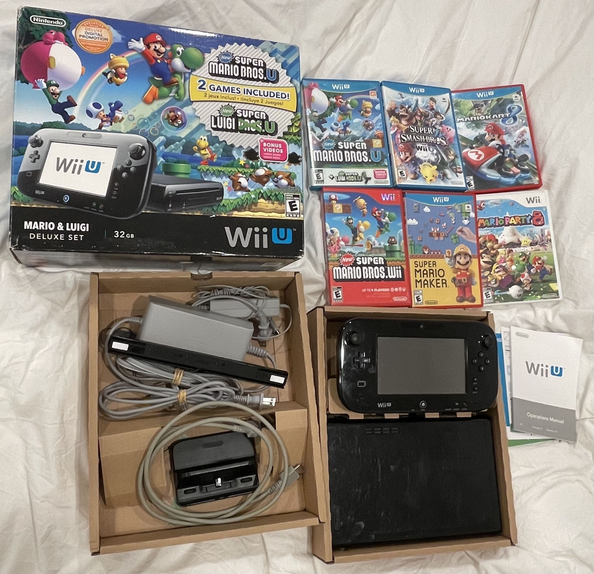 Nintendo Wii U Mario & Luigi Deluxe Set 32 GB w/ Original Box + 7 Games