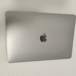 MacBook Pro Like New Condition No Scratches Or Dents Serial Number WjDQjG993G iCloud Lock 