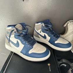 Air Jordan 1 Retro High OG GS ‘True Blue’