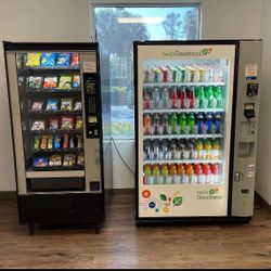 TWIN VENDING MACHINES WITH CARD READER