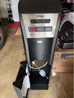 WATER DISPENSER
