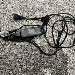 HP 45W AC power adapter/charger