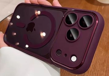 Burgundy MagSafe iPhone 18 Pro Case