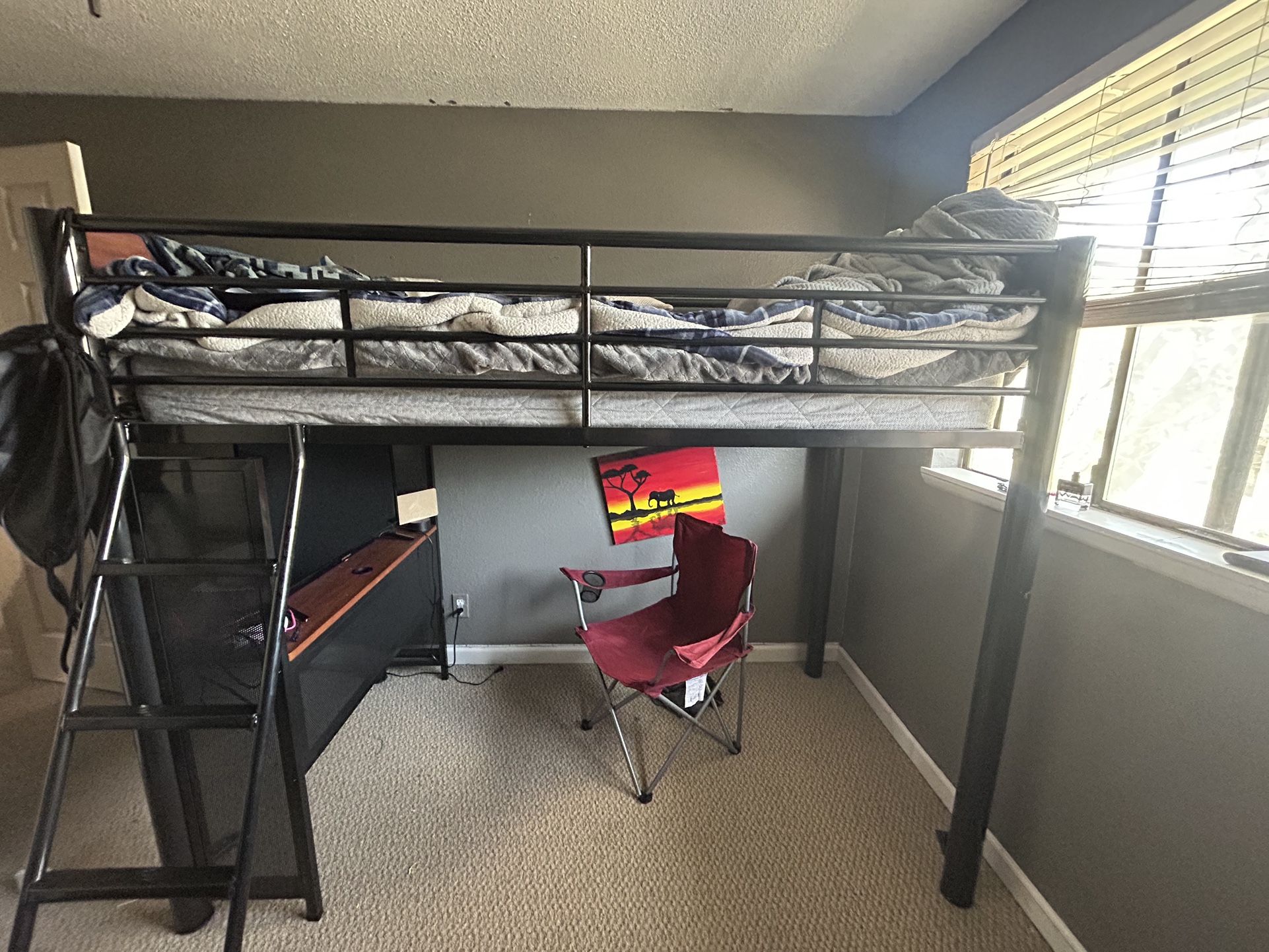 Bunk beds With Gaming Station