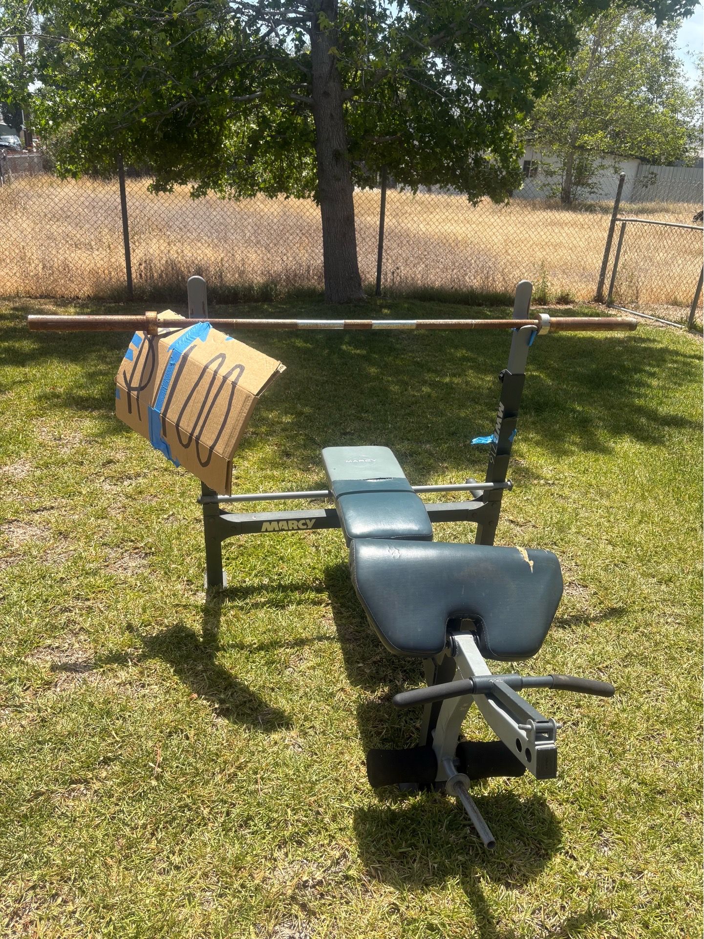 Weight bench