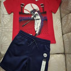 Boy's Short And Tee Set Size 4T 