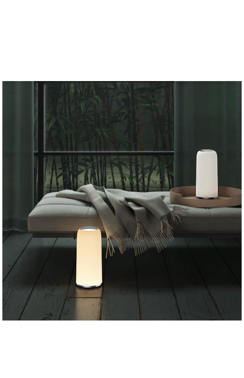 Touch sensitive table lamp