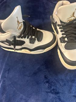 Jordan 4s  pure platinum , Size 4.5Y
