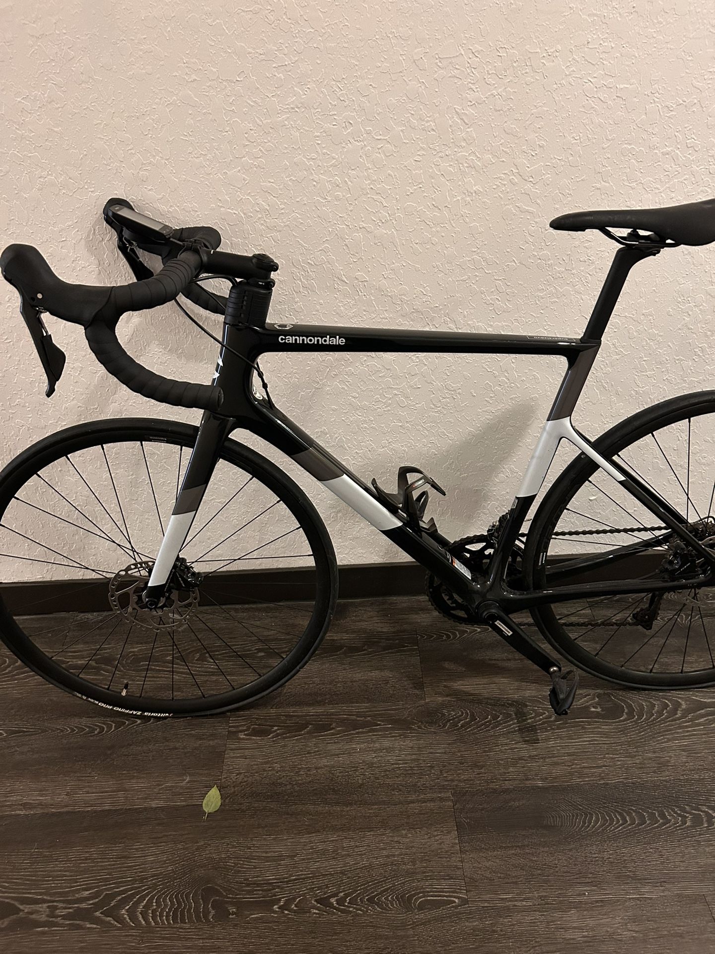 Cannondale Carbon Supersixevo Men’s Road Bike