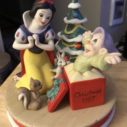 Snow White”s Surprise Christmas 1987
