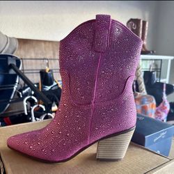 Pink rhinestone Western Booties NEW!! Size 9