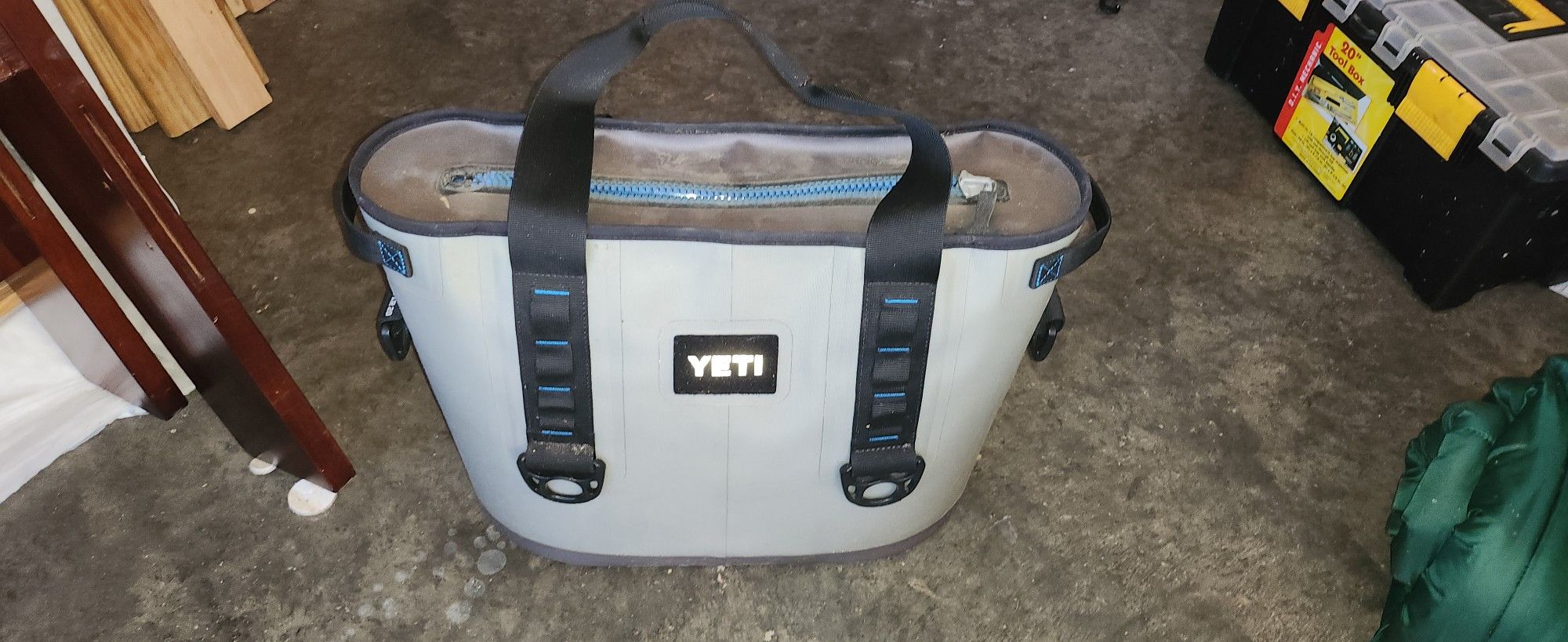 YETI Hopper Soft Sided Cooler With Strap
