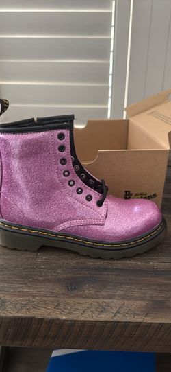 Brand new girls Doc Martens