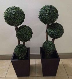 *** NEW LOW PRICE *** PAIR of 3ft Faux Boxwood Topiaries in 16in Brown Textured (Rattan) Planters @ Lasting Creations