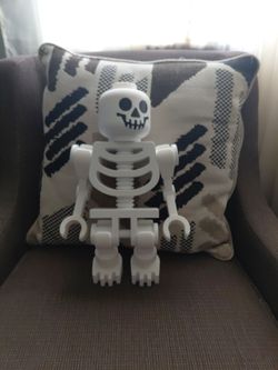 16" Giant 3D Printed LEGO-Style Skeleton Figure – 6-Piece Articulated Display