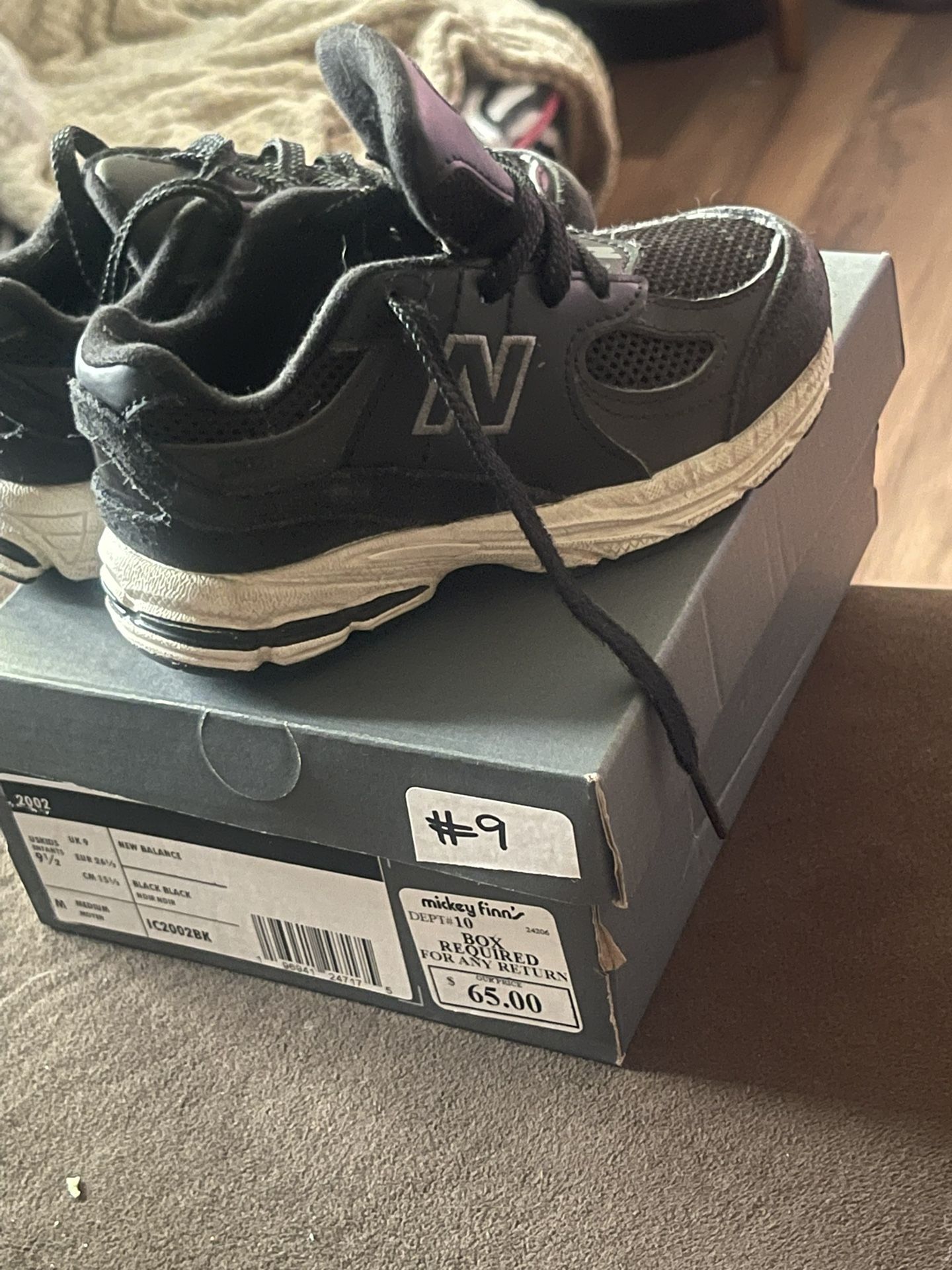 New Balance 2002r size 9.5c