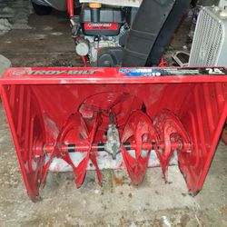 Troy Bilt Snow Blower 