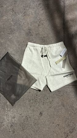 Light oatmeal essentials shorts