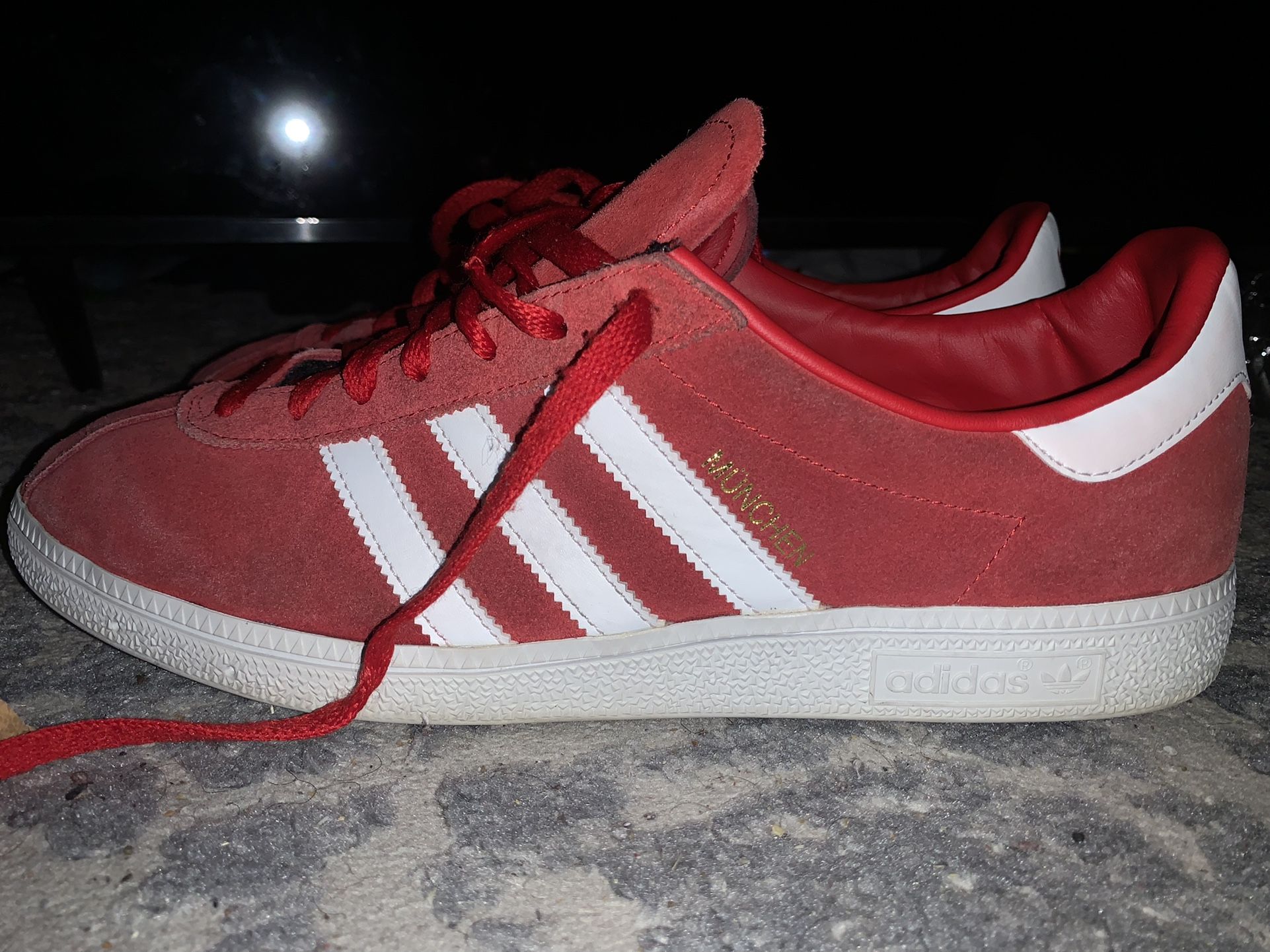 Adidas ‘München” (mens size 11)