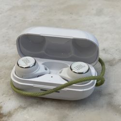 White JBL Earbuds