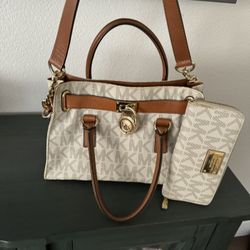Michael Kors Purse And Matching Wallet 