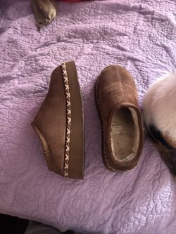 Bear Paw Platform Slippers