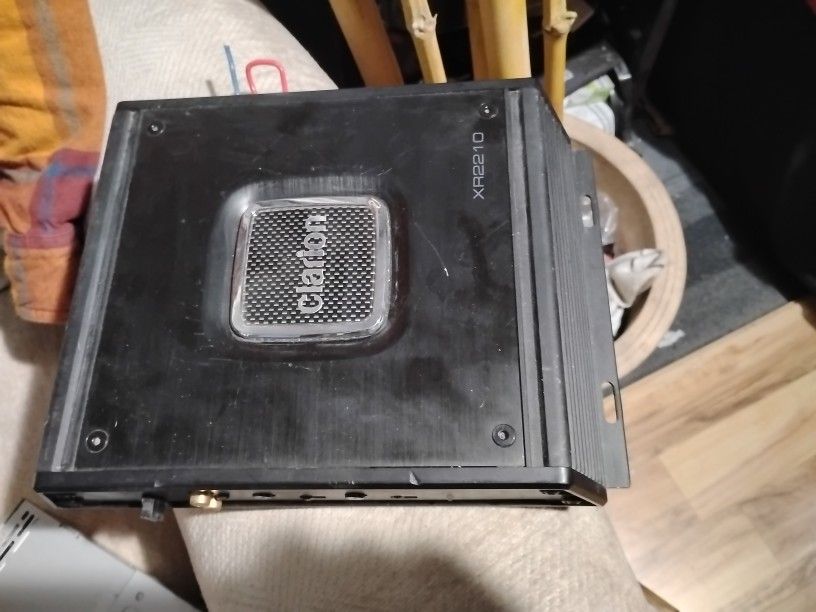 Clarion Amplifier